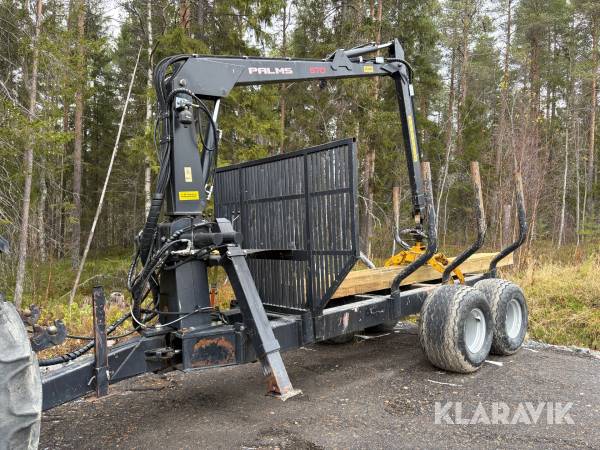 Skogsvagn med kran Palmse