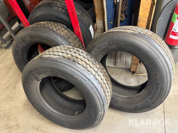Lastbilsdäck Goodyear Newlife TE3 320B regummerade. 3st