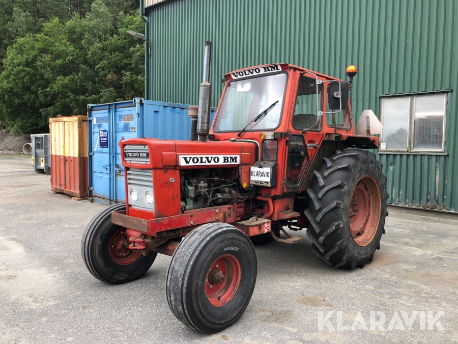 Traktor Volvo BM T 700 -77