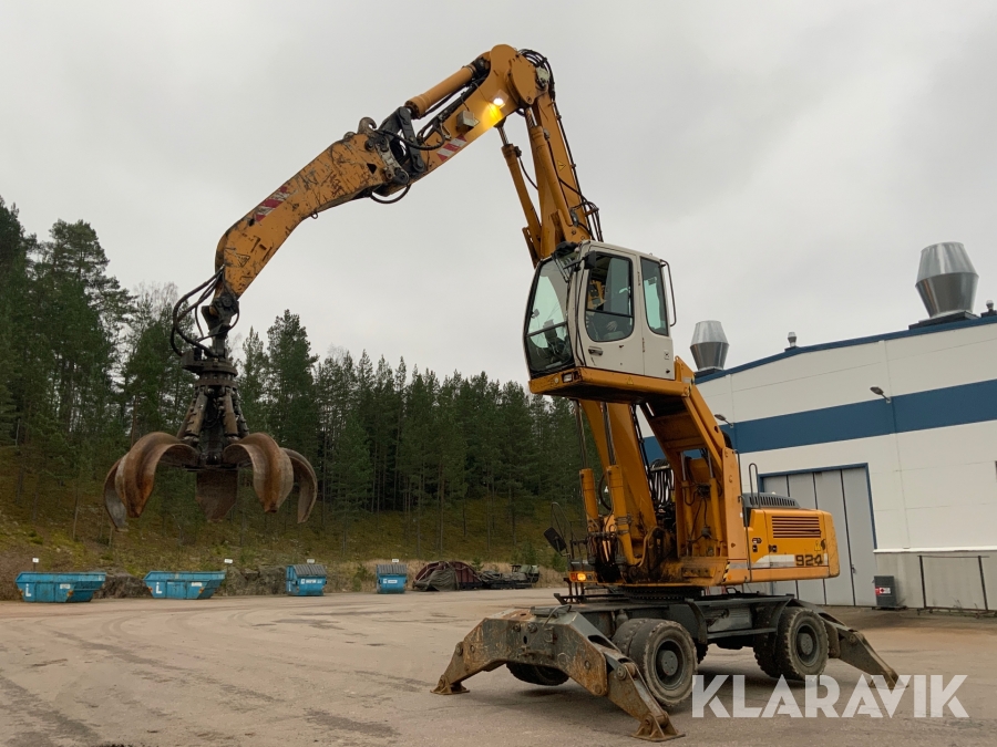 Materialhanterare Liebherr A 924 C med utrustning