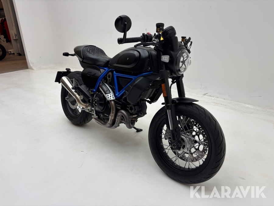 Motorcykel  Ducati Scrambler 800