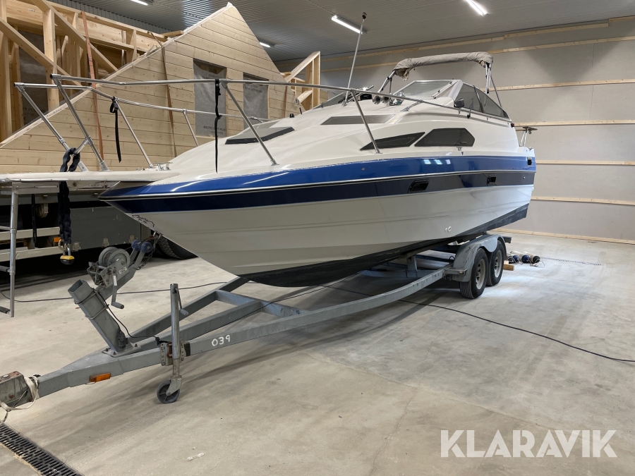 Båt Bayliner 2455 CS