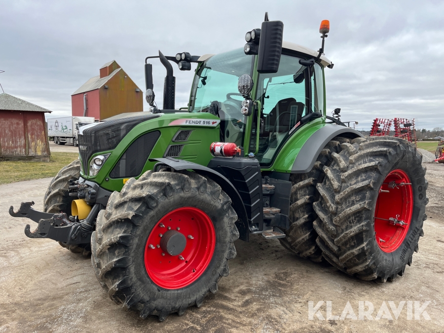 Traktor Fendt 516 Vario Profi Plus