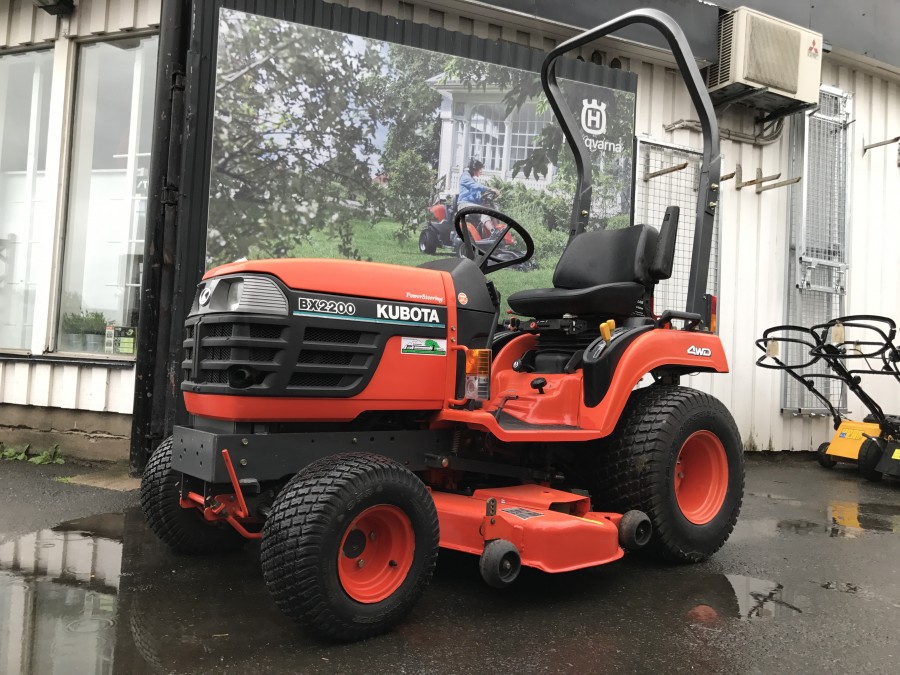 KUBOTA Trädgårdstraktor