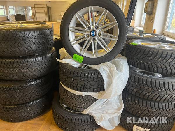 Dubbade vinterdäck med fälg Mazzini 225/50R17 4st