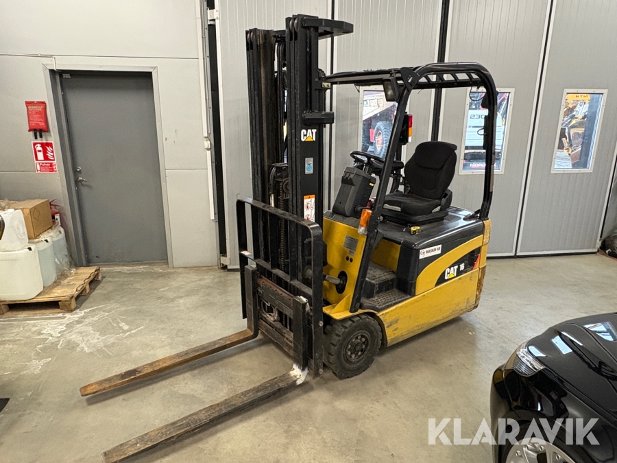 Gaffeltruck CAT EP16NT