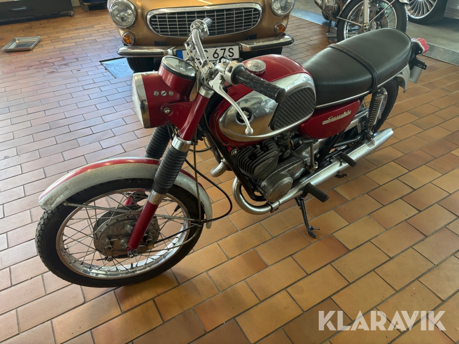 MC Suzuki 250