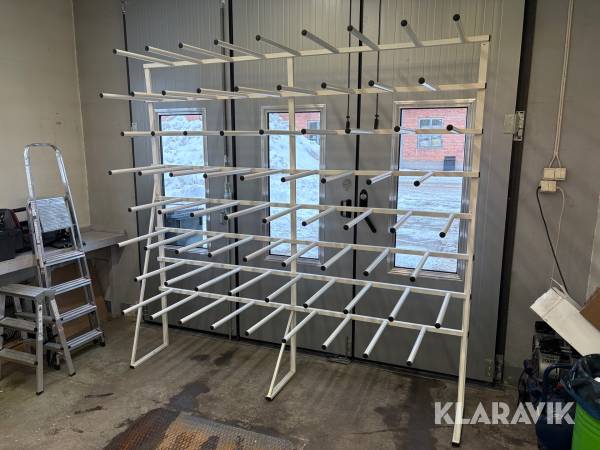 Spjutställ med72 spjut