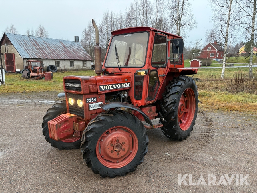Traktor Volvo BM 2254