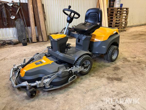 Åkgräsklippare Stiga Park 500 W Plus
