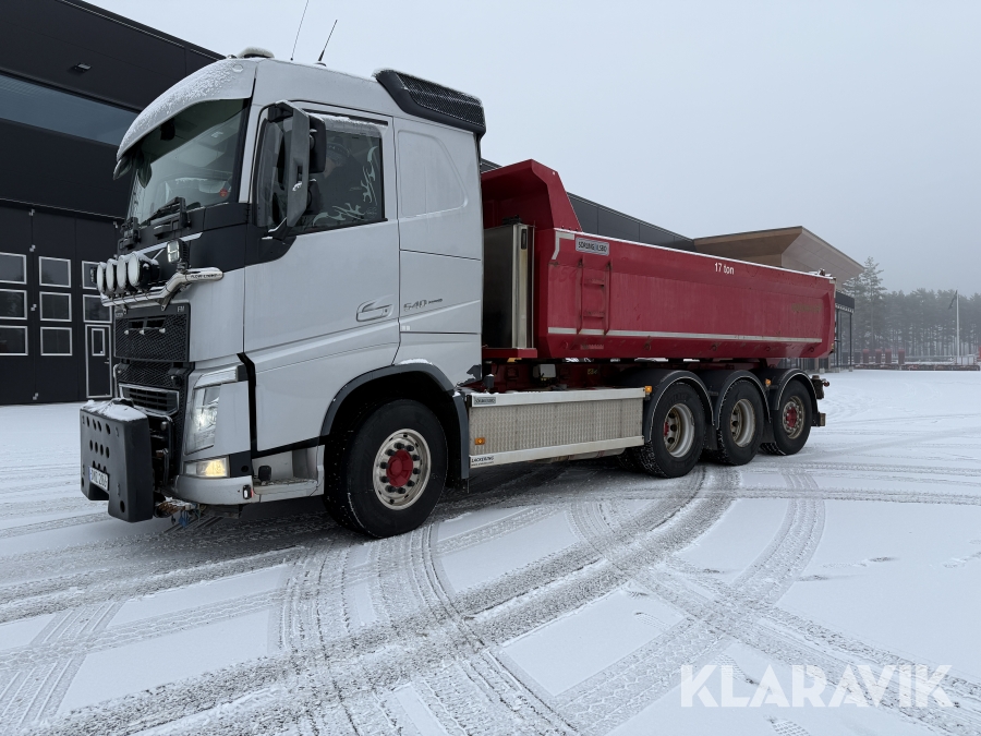 Lastbil Volvo FH13 540 plogutrustad tippbil Sörling