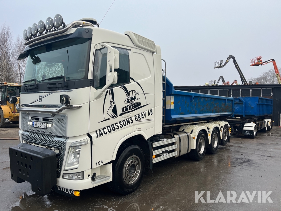 Lastväxlare Volvo FH 8*4 med växlarsläp Plog och saltutrustad