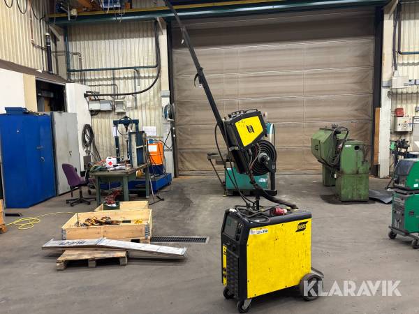 Vätskekyld MIG/MAG-svets ESAB Origo Mig 410 w med Feed 484 matarverk