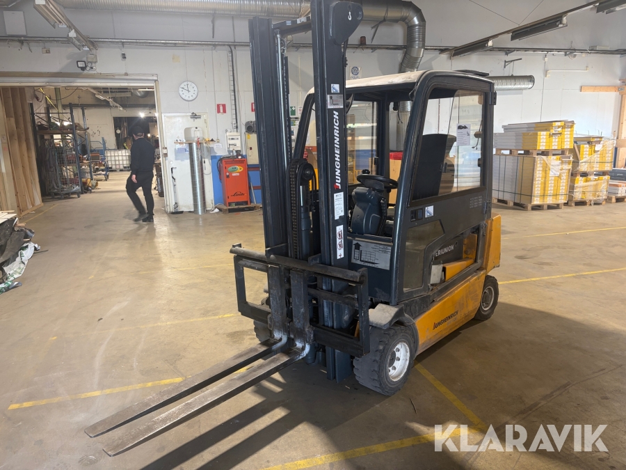 Motviktstruck Jungheinrich EFG320