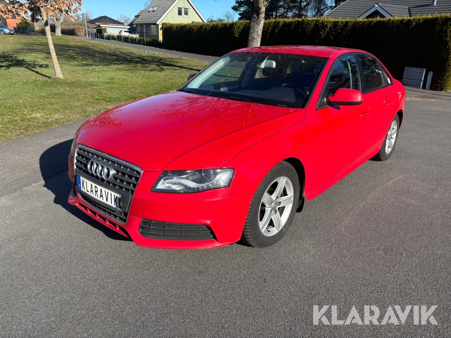 Audi A4 Sedan 2.0 TDi