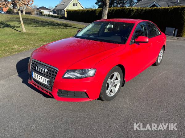 Audi A4 Sedan 2.0 TDi