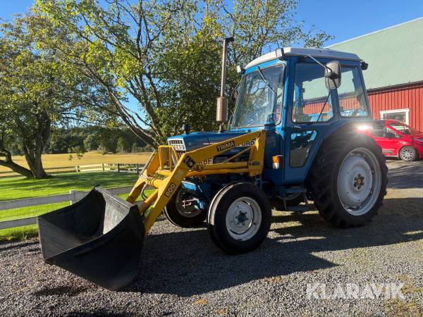 Traktor Ford 4100 med frontlastare och en skopa