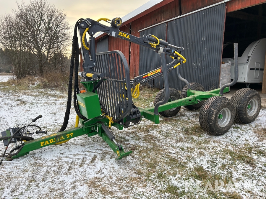 Skogsvagn Farma T7
