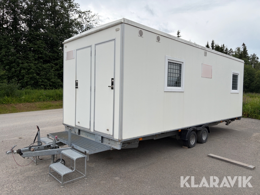 Personalvagn med omklädningsskåp, pentry och WC