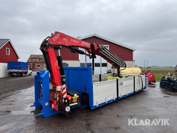Kranflak CMT med Fassi F235XP kran & redskap