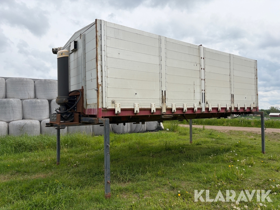 Snabblåsflak Arpe KLA 680/2003 med kapell