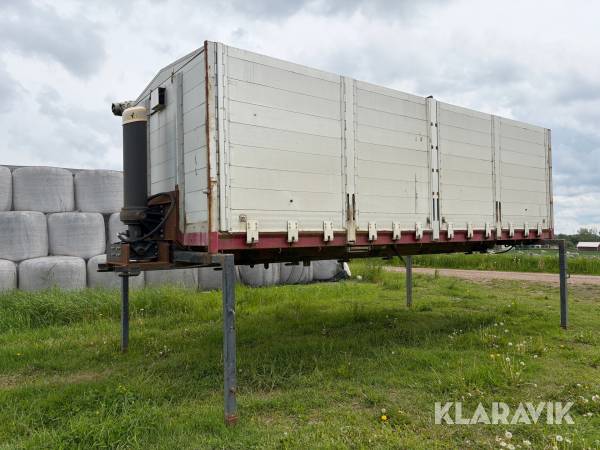 Snabblåsflak Arpe KLA 680/2003 med kapell