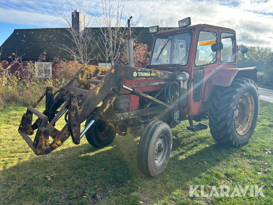 Traktor Massey Ferguson 165 med frontlastare