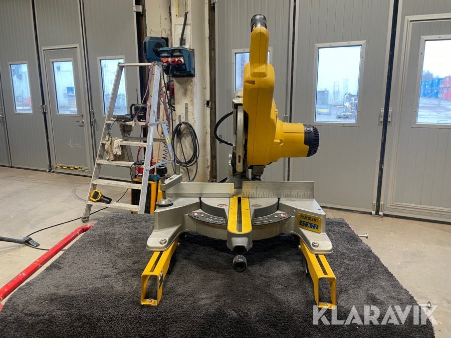Kap&geringsåg Dewalt Dw 777