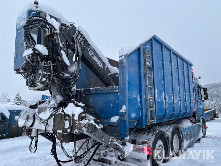 Kranflak med kran Jonsered 1090