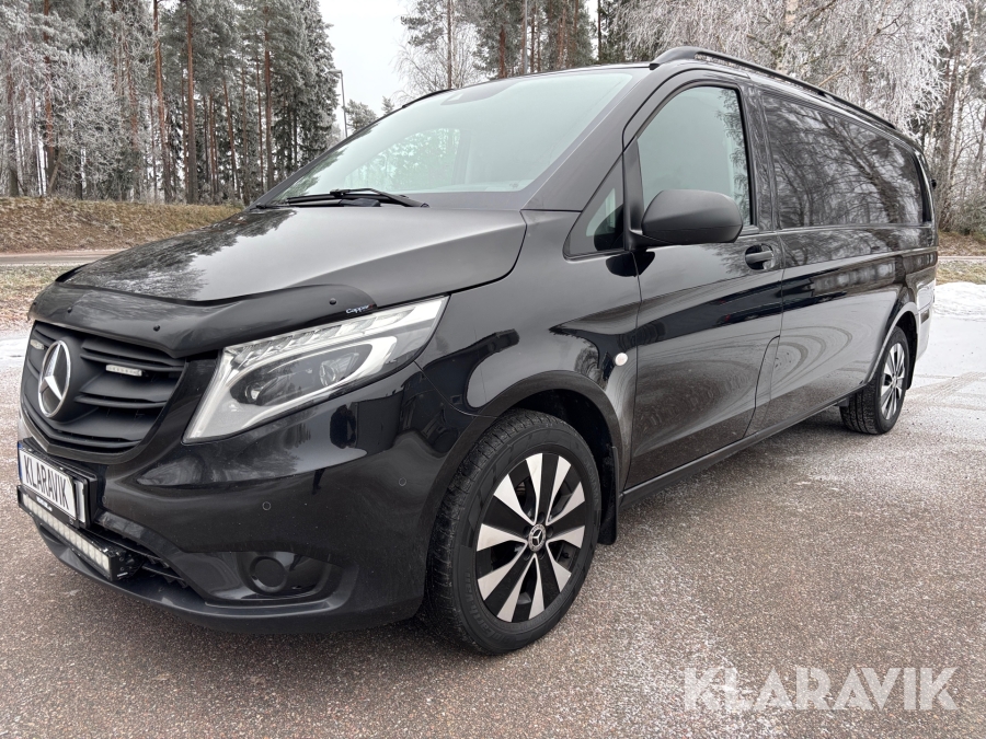 Skåpbil Mercedes-Benz Vito 119 CDi 4x4 med paddlyft