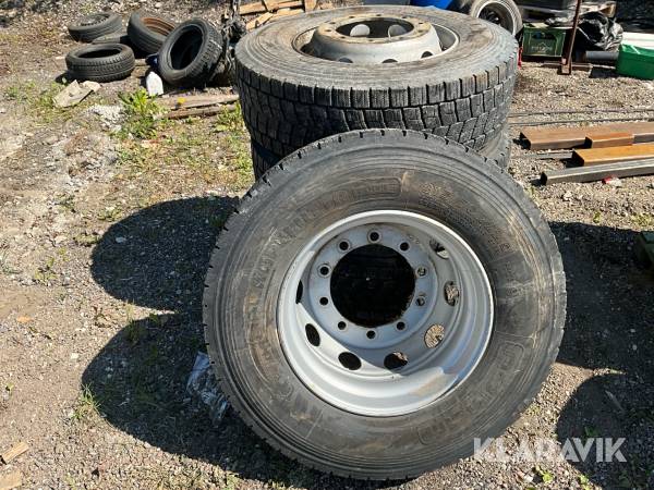 Lastbilsdäck Nokian Hakkapeliitta 315/70R22,5 4st