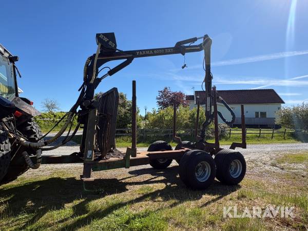 Skogsvagn Farma 6030 ext