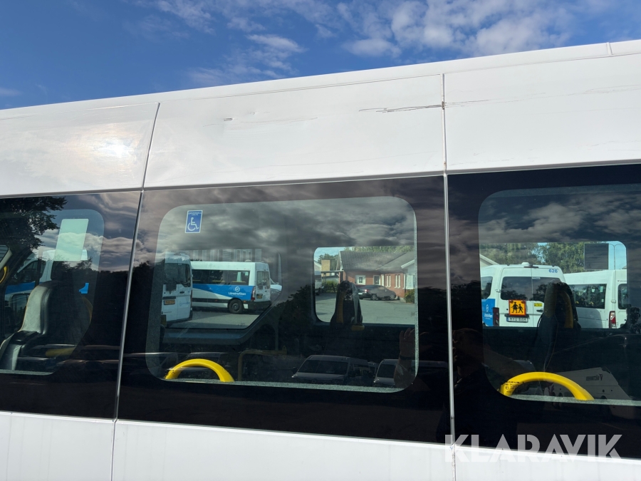 Minibuss Renault Master Chassi Cab 3.5 T 2.3 dCi Manuell 145 hk