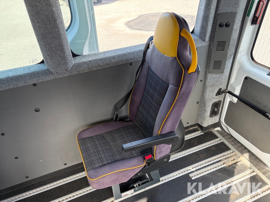 Minibuss Renault Master Chassi Cab 3.5 T 2.3 dCi Manuell 145 hk