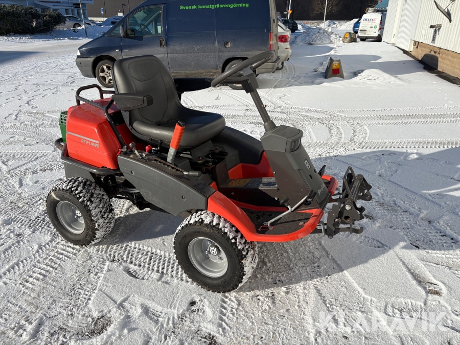 Gräsklippare Husqvarna PF21 AWD utan klippbord