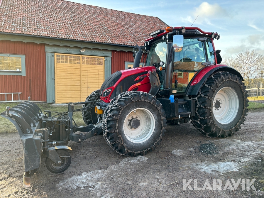 Traktor Valtra N174D med lastare