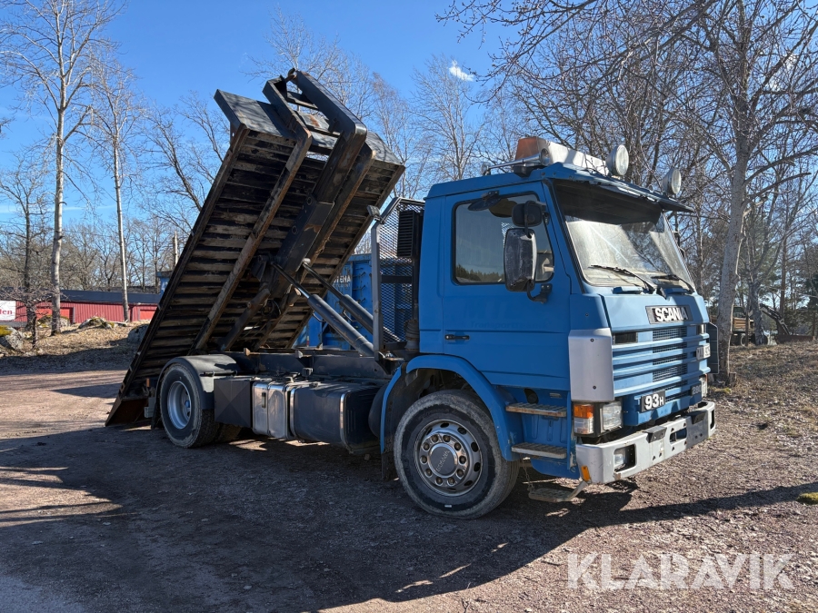 Lastbil Scania 93H 280 med flak