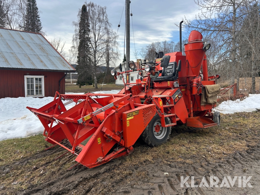 Skördetröska Hege 140