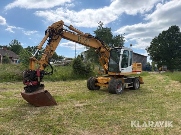 Grävmaskin Liebherr A 900 Litronic med tiltrotator och skopa