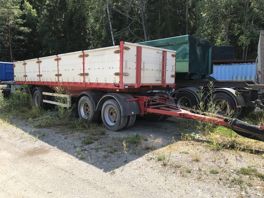 Spannmålssläp med tipp 4-axlar