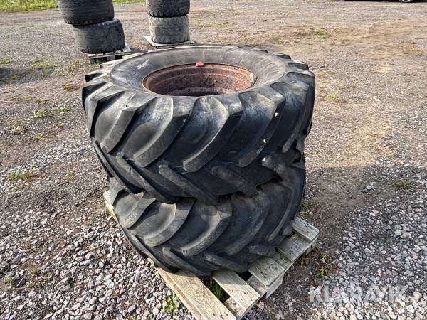 Entreprenaddäck med fälg Michelin 425/75R20- 2st