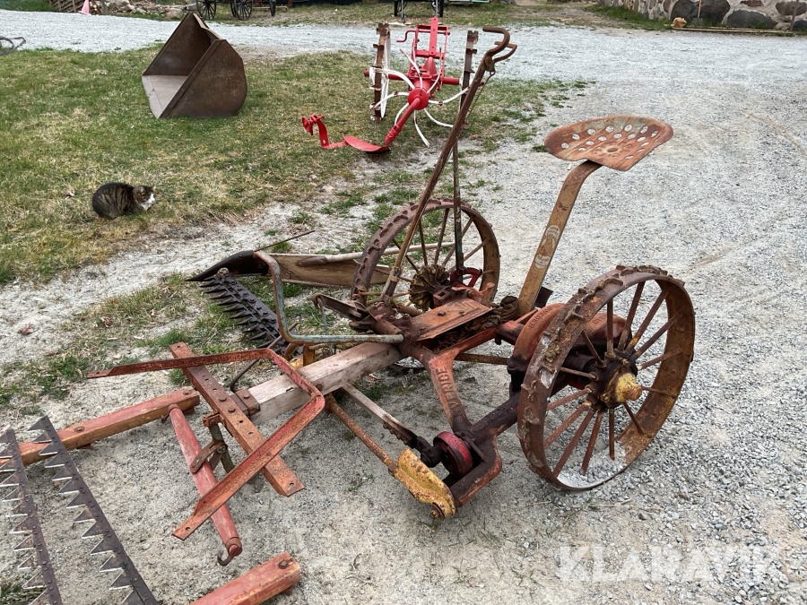 Slåtterbalk Arvikaverken Triumf för häst