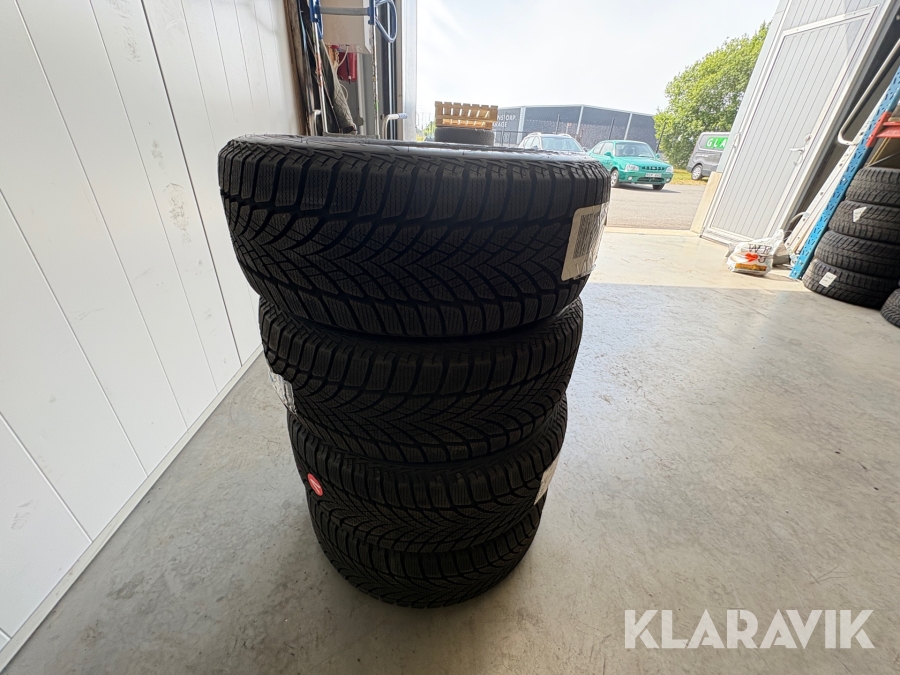 Däck med fälg Good Year Ultragrip Ice 2 Året runt-däck