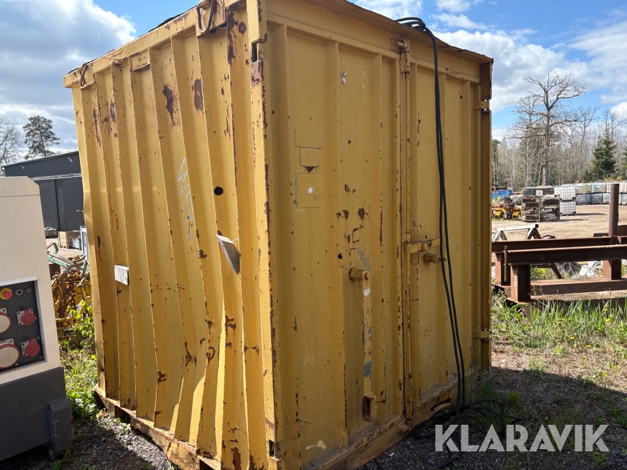 Container 8fot isolerad
