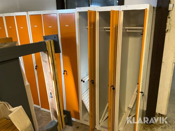 Klädskåp Tunnplåt I Gävle 9st