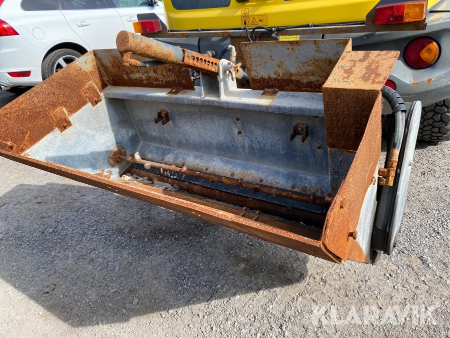 Hjullastare Kramer 352 med redskap