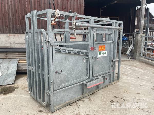 Behandlingsbox nötkreatur Marechalle P 5000 comfort