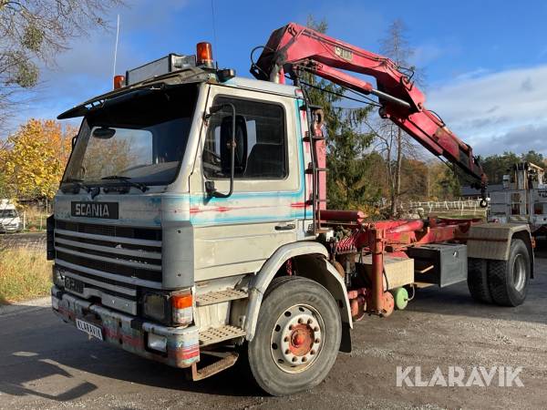 Veteranlastbil Scania 82H 4x2 med kran HIAB 1165