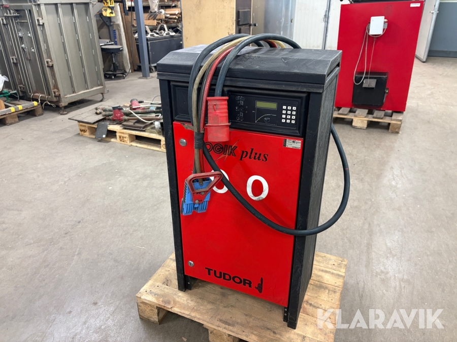 Batteriladdare till truck 72 V Tudor Logik+ 72 / 100