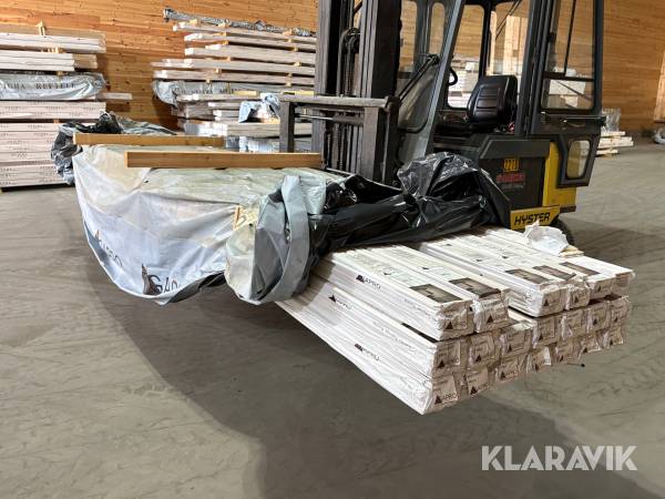 13*120 finsågad inomhuspanel B-sort